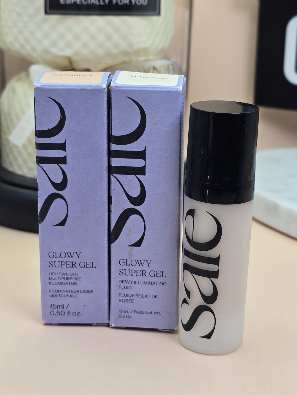 Saie Glowy Super Gel Illuminator - Lavender and Black